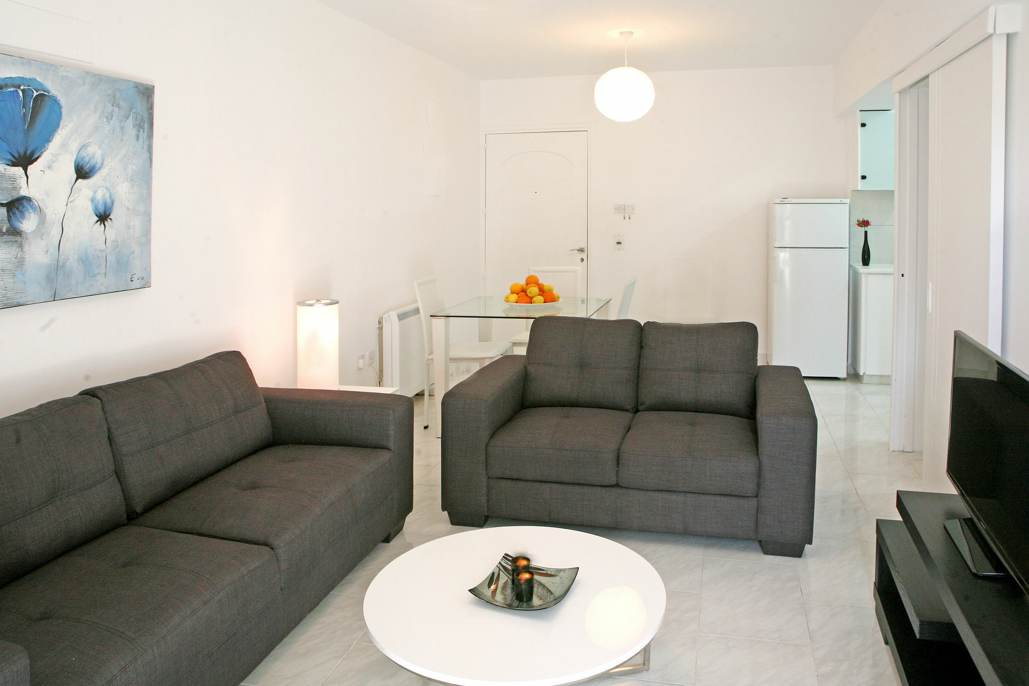 Corina Suites And Apartments Лимасол Экстерьер фото